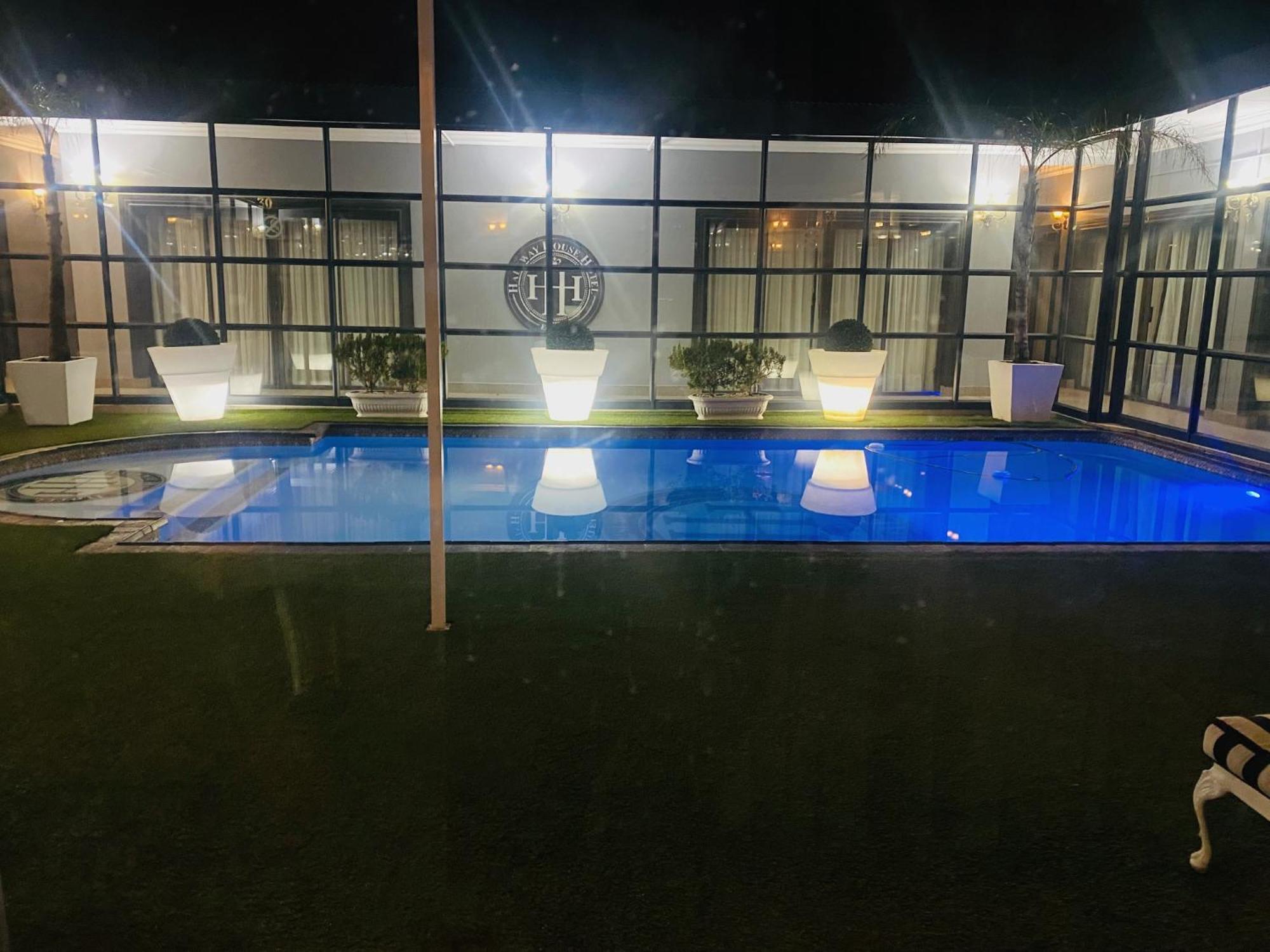 Halfway House Hotel Kimberley Dış mekan fotoğraf