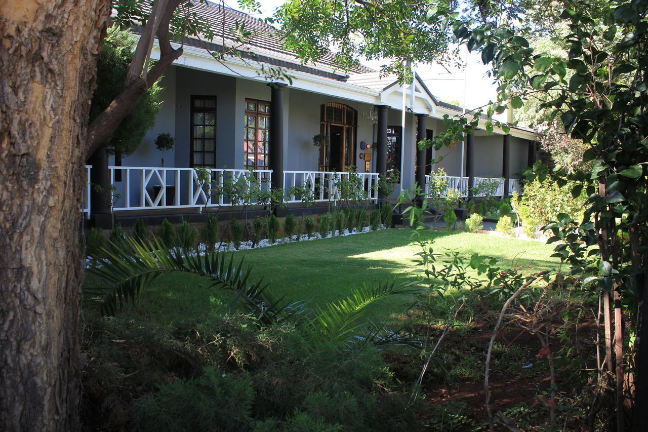 Halfway House Hotel Kimberley Dış mekan fotoğraf