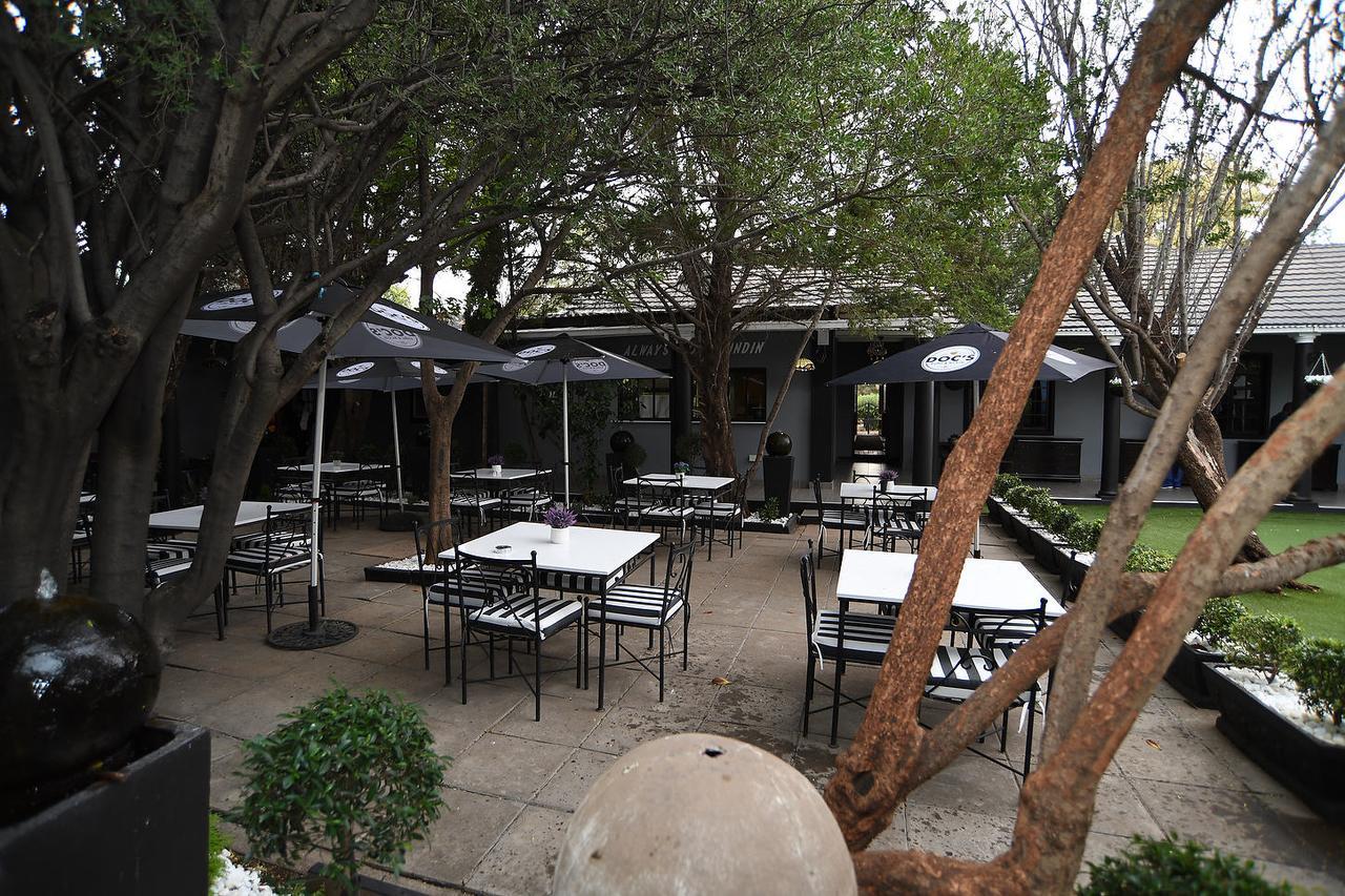 Halfway House Hotel Kimberley Dış mekan fotoğraf